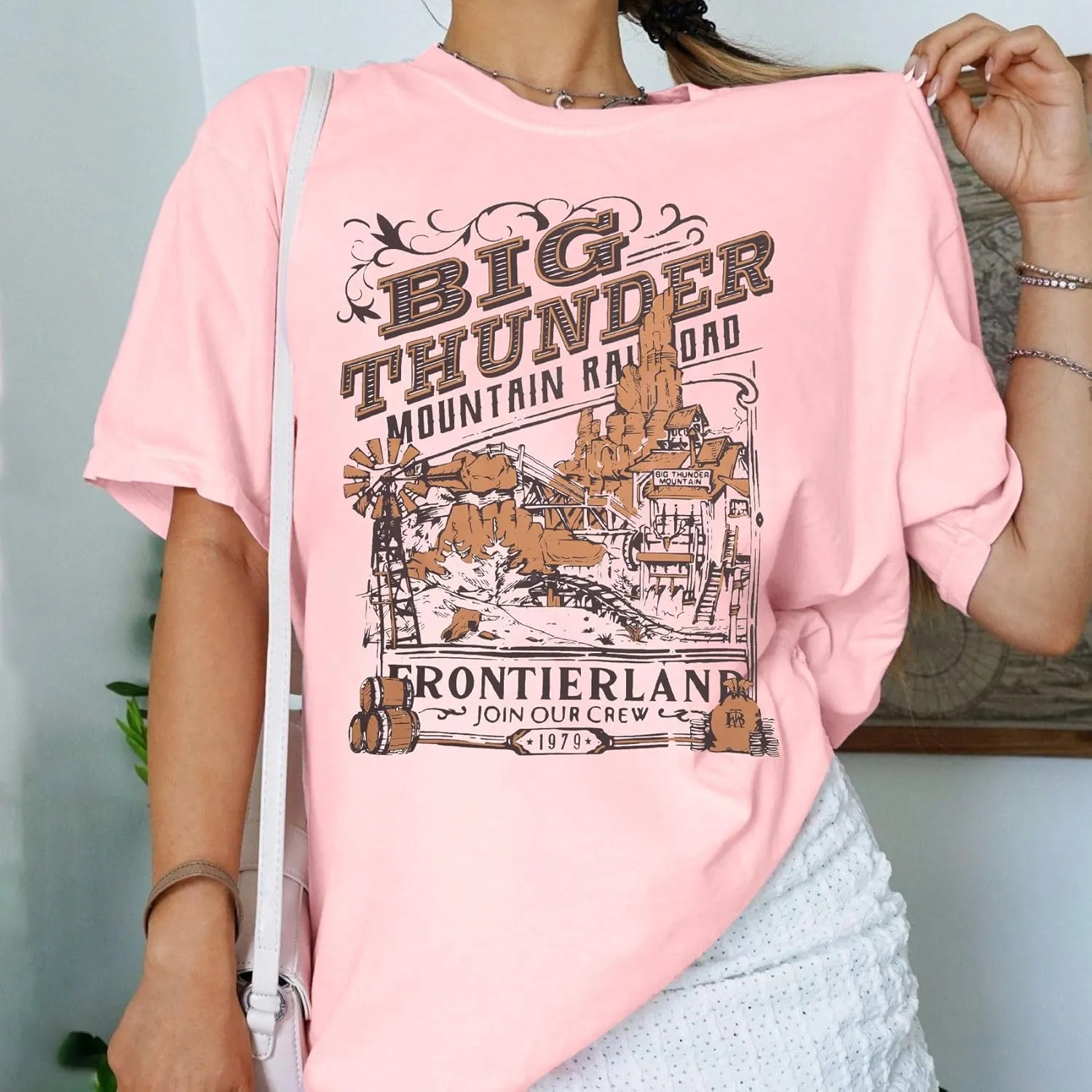 Magical Shirt for Women Magic Kingdom Shirts Oversized Graphic Short Sleeve T-Shirt Casual Holiday Vacation Tee Tops