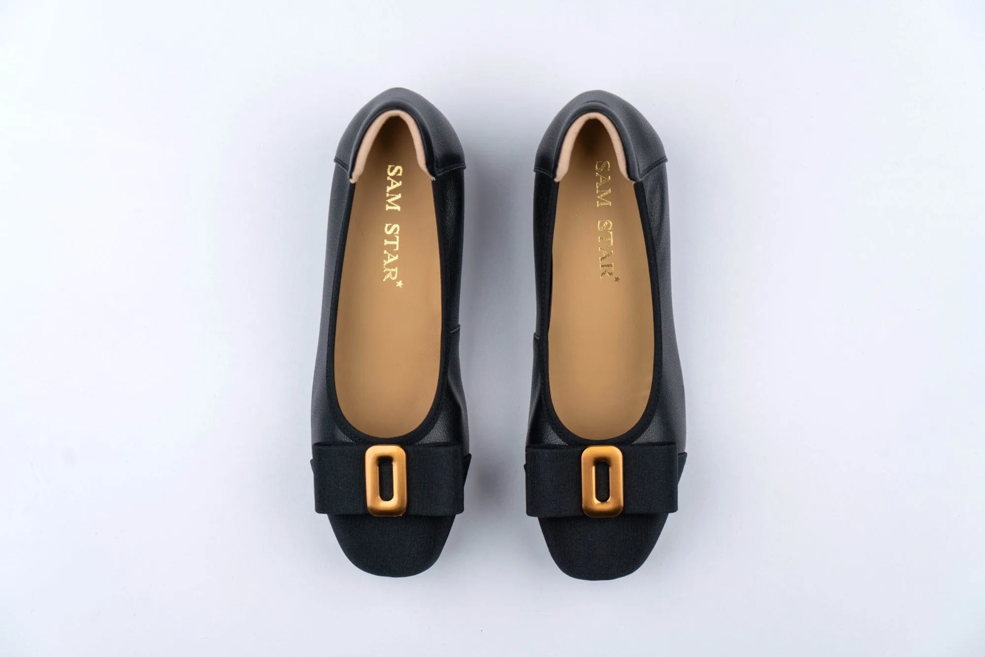 SS23002 Leather pumps with bow& gold buckle block heel ( new arrival)