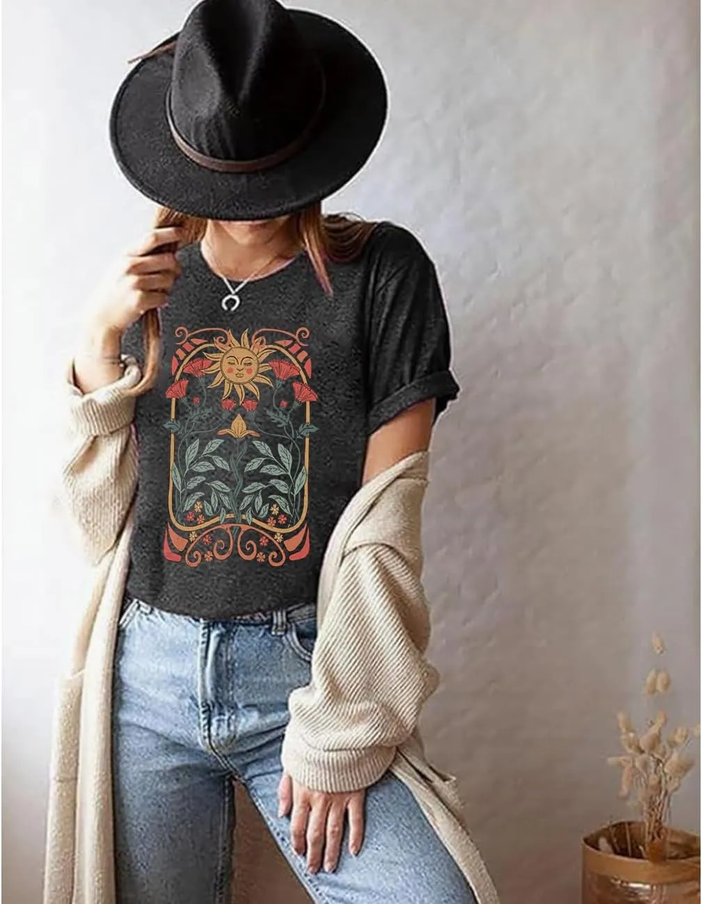 Vintage Boho Sun Flowers Shirt Women Retro Wildflowers Graphic Tee Casual Short Sleeve Tops Floral Print T-Shirt