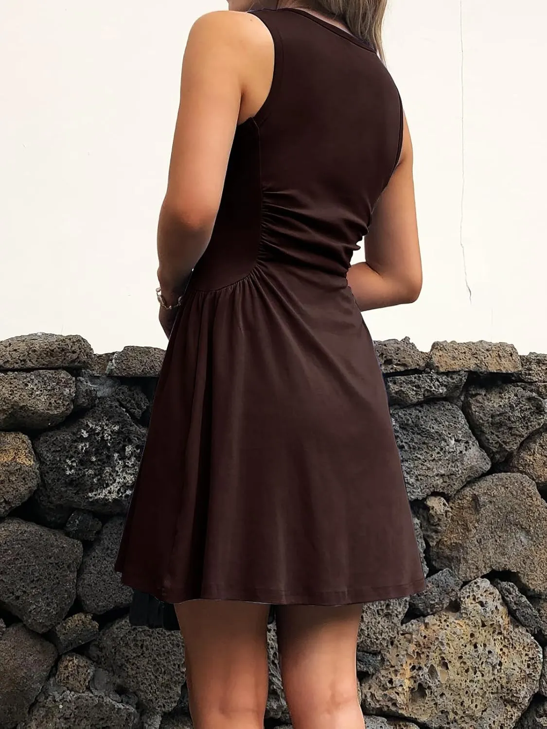 Women's Casual Dress Summer Sleeveless Ruched Waist Elegant Pleated Slim-Fit Mini Dresses with Pockets